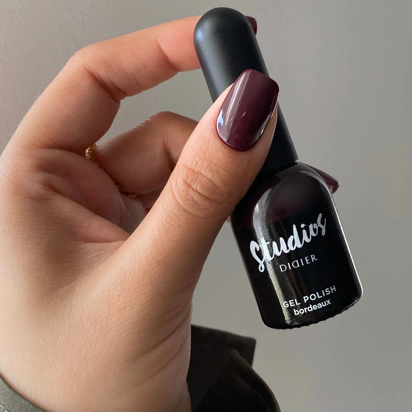 Gel polish Studios, Bordeaux, 0.27 fl.oz / 8 ml