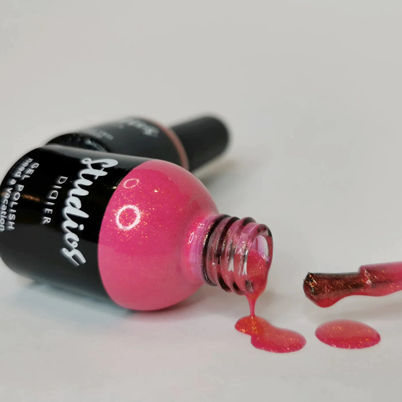 Vernis gel Studios, Besoin de vacances, 0,27 fl.oz / 8 ml
